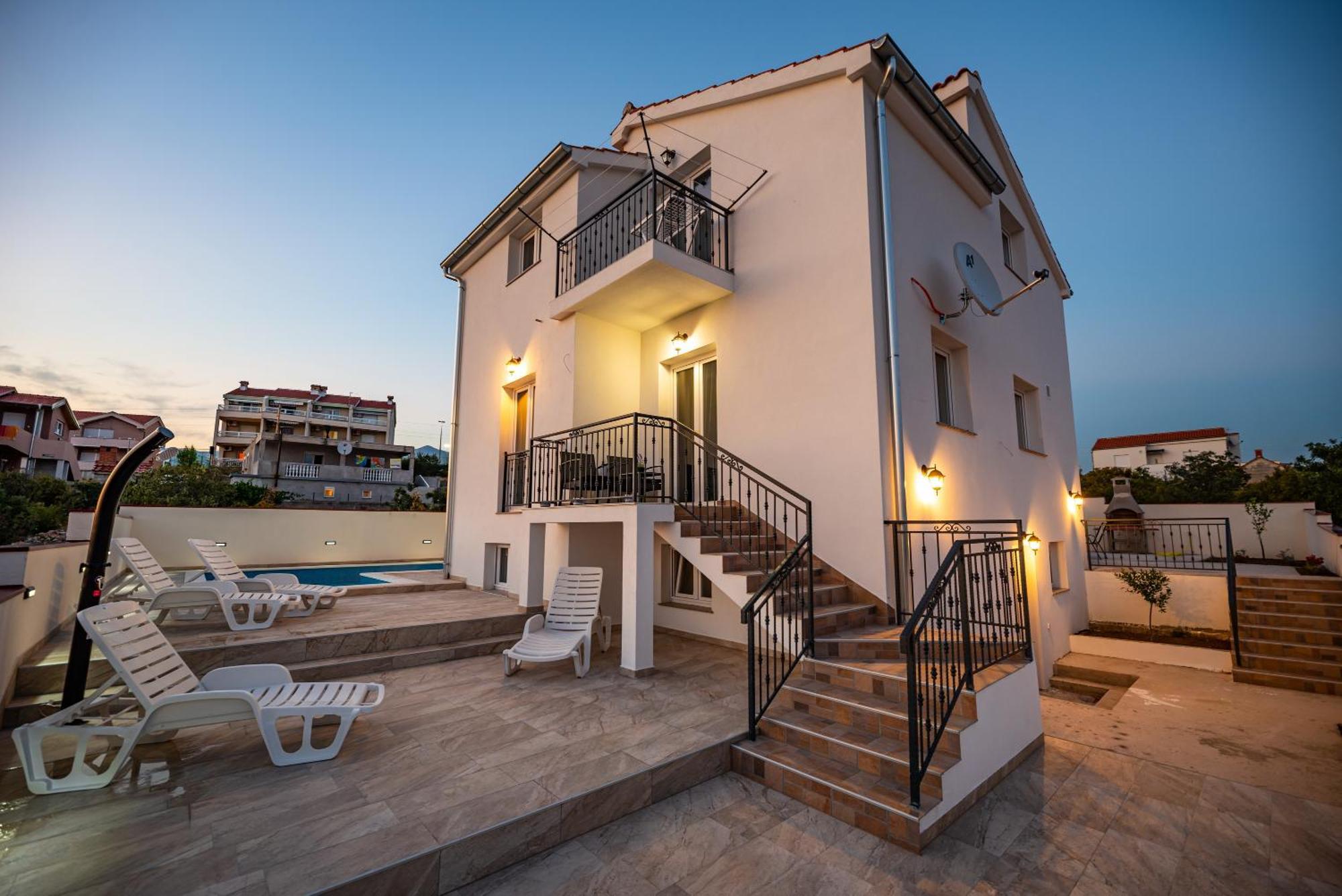 Olive Bridge Villa Maslenica Eksteriør bilde